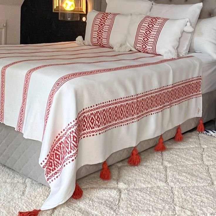 Couvre-lit marocain brodé - Chambre - Frachdark Maroc